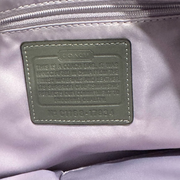 Coach Signature Shoulder Bag in Gray and Cream - Picture 4 of 8